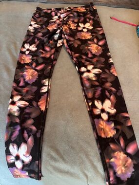 JoyLab Purple Floral Performance Leggings